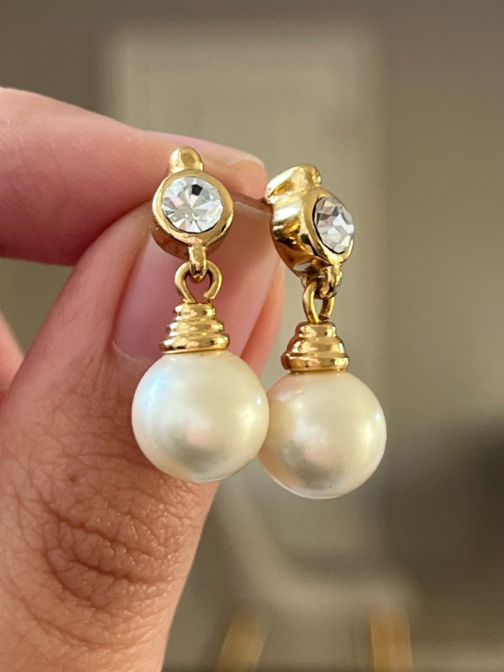 Vintage Christian Dior Round Pearl Drop Dangle Rhinestone 14k Gold Post Earrings - Picture 2 of 8